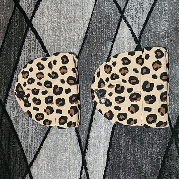 LEOPARD PRINT 🐆 PATTERNED RIBBED CUFFED BEANIE HAT BUNDLE NWOT - Picture 2 of 8